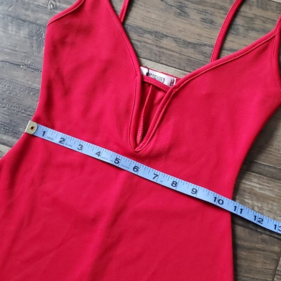 Missguided Frill Hem Plunge Mini Dress Red - Picture 8 of 8